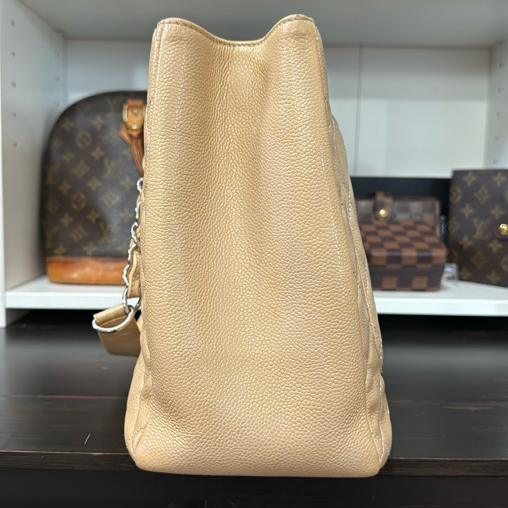 Chanel CC Quilted Shoulder Bag Caviar Beige Large Shopping Tote - Picture 7 of 16